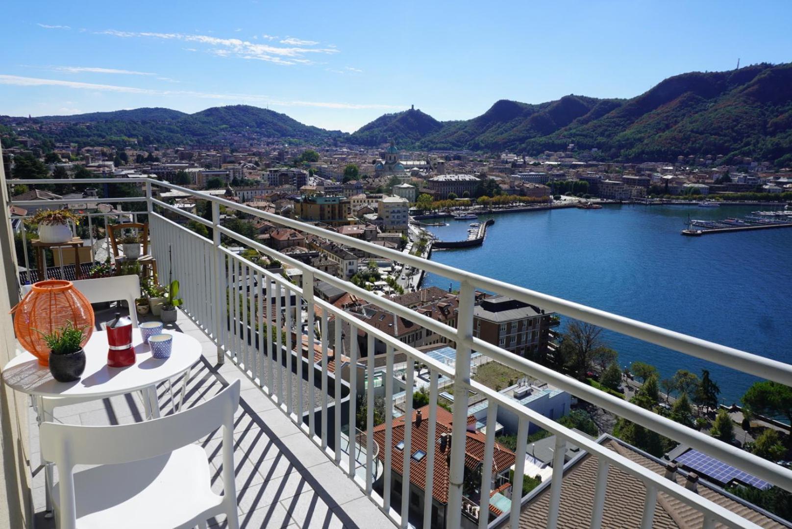 Infinito - By Myhomeincomo Appartement